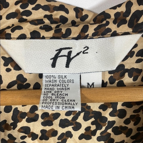 100% Silk Leopard Print Button Down Shirt - Picture 2 of 7